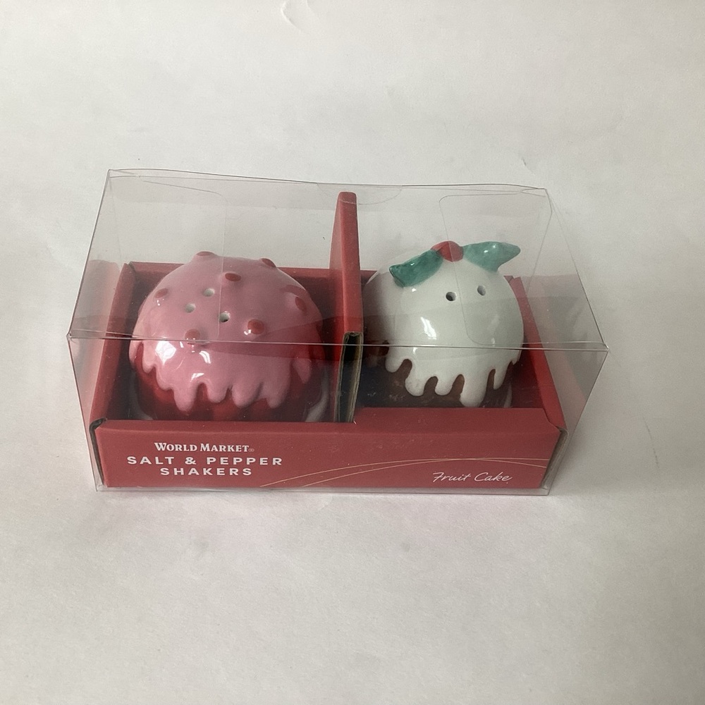 Cost Plus World Market Pink and White Cupcake Shakers